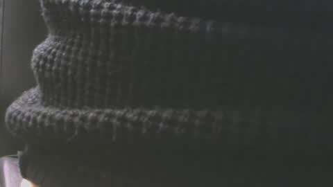 Snapshot of davidmax245 chatting on December 5, 6:34 pm davidmax245 online show from December 5, 6:34 pm