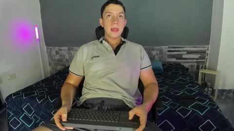 Davinson online show from April 21, 7:03 am