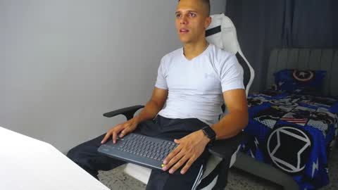 David Angel online show from February 20, 4:07 am