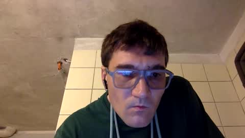 davocolours1112 online show from May 24, 11:44 pm