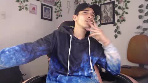 dazzayy online show from December 27, 1:00 am