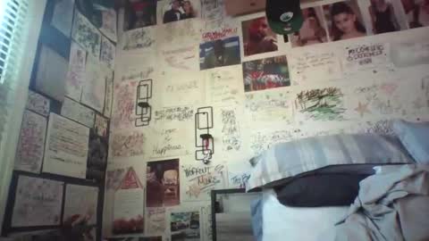 dbeamon92 online show from April 18, 12:39 pm