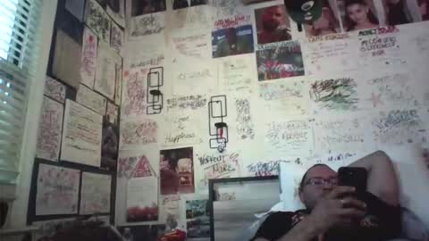 dbeamon92 online show from April 19, 6:10 pm