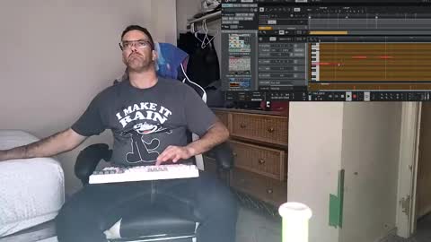 Snapshot of dbfroge chatting on September 12, 8:25 am dbfroge online show from September 12, 8:25 am