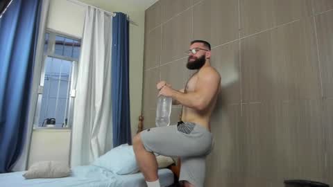 Snapshot of deanlek chatting on February 13, 8:55 pm Dean online show from February 13, 8:55 pm