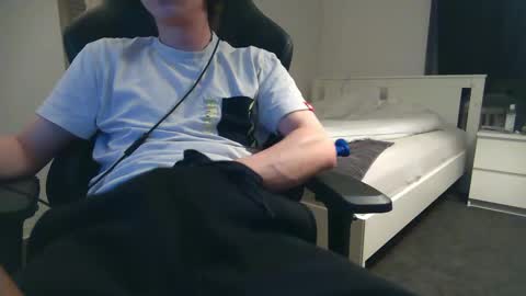 Dean online show from January 15, 7:27 pm