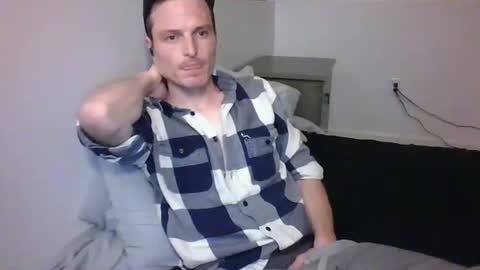 Snapshot of dee4dayz19 chatting on October 31, 2:02 am Dee4dayz online show from October 31, 2:02 am