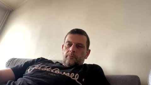 Defloy online show from December 5, 11:28 am