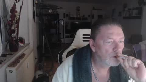 deinprinz2312 online show from October 27, 5:10 am