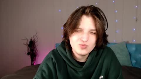 Alex online show from March 24, 9:08 pm