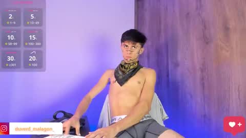 Snapshot of demian_cute chatting on October 28, 12:46 am Demian online show from October 28, 12:46 am