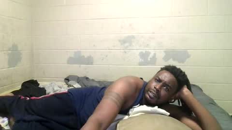 demoneyezzay0996 online show from July 3, 8:42 am