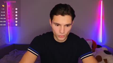 Den online show from December 3, 1:17 pm