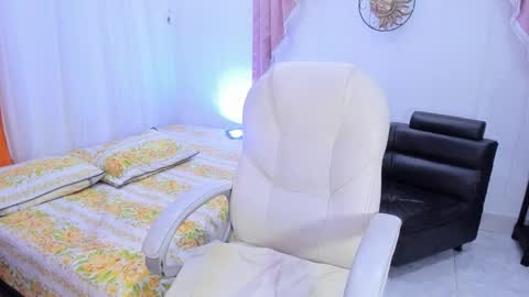 Snapshot of dereck_boy8 chatting on October 21, 10:12 pm Dereck Boy online show from October 21, 10:12 pm