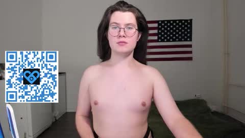 Derek online show from November 10, 7:52 pm