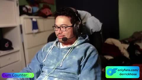 Derrick Hose online show from November 3, 1:21 am