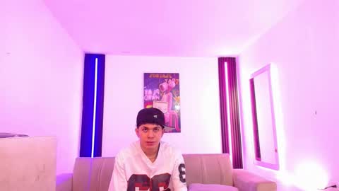 desiresofolympus_ online show from June 5, 11:49 am