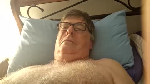 Desmon1958 online show from April 19, 6:32 pm