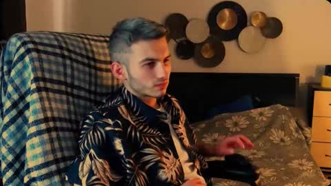 devin_ho online show from January 16, 10:40 am