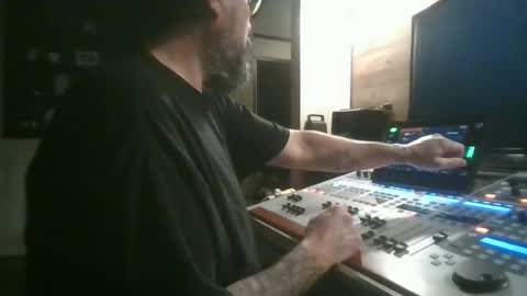 Mike Sounde online show from June 21, 4:07 am