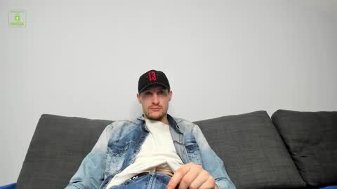 deymond_russo online show from February 22, 5:25 pm