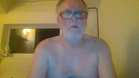 Snapshot of dial76 chatting on February 6, 3:16 am dial76 online show from February 6, 3:16 am