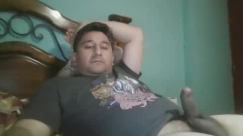 Snapshot of dickeduardo chatting on September 11, 1:04 am dickeduardo online show from September 11, 1:04 am