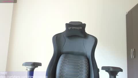 dimitricaruso online show from February 27, 6:20 pm