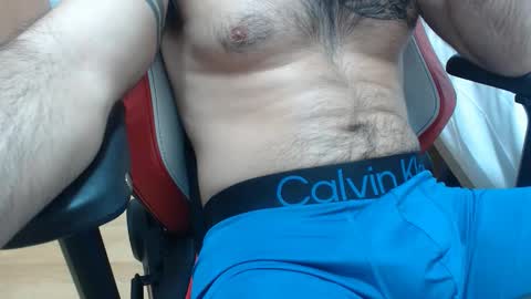 Snapshot of dirfocus chatting on October 14, 5:31 pm Z online show from October 14, 5:31 pm