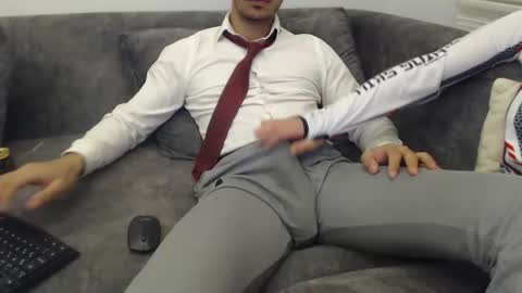 dirtyybooyy77 online show from April 19, 7:49 pm