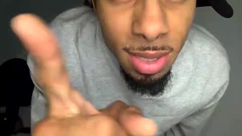dixkzilla online show from May 2, 10:56 pm