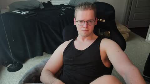 doloresman online show from April 25, 12:24 am