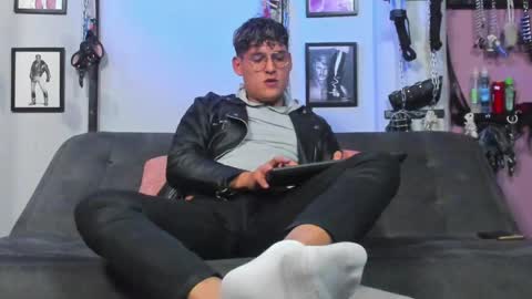 Diego Castell online show from February 16, 9:59 pm