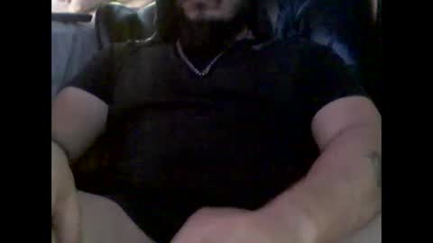 Snapshot of domanarchist chatting on December 22, 11:20 pm Sullyboyx online show from December 22, 11:20 pm