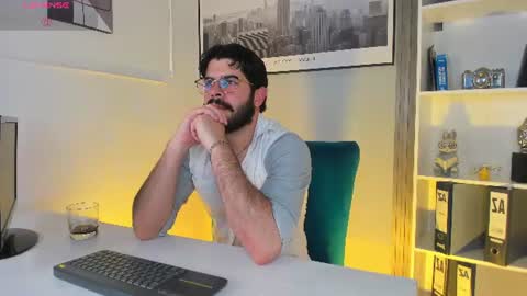 domboy  online show from July 28, 8:52 pm