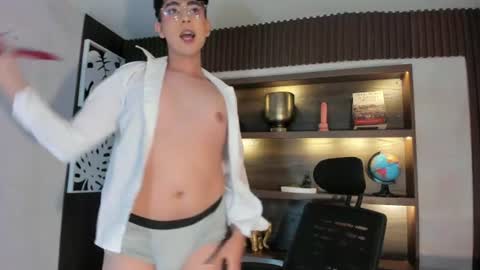 DOMINIC  online show from June 10, 11:27 pm