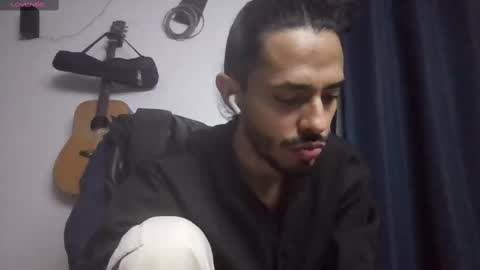 donstark6669 online show from January 4, 7:03 am