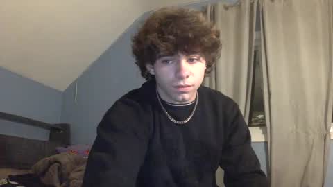 donutking42069 online show from March 12, 3:58 am