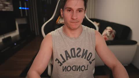 Dorian Reyes online show from April 6, 1:46 am