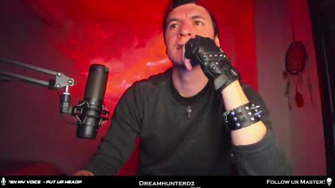 Your lord. - ONLINE  1500 Pm to 2100 Pm - New York Hour online show from November 29, 11:29 pm