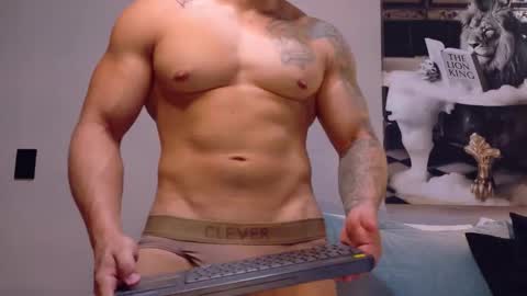 cris online show from March 23, 10:05 pm