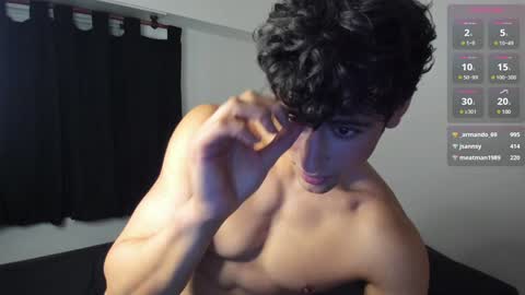 Snapshot of drmozo chatting on February 8, 11:13 pm Alexander online show from February 8, 11:13 pm