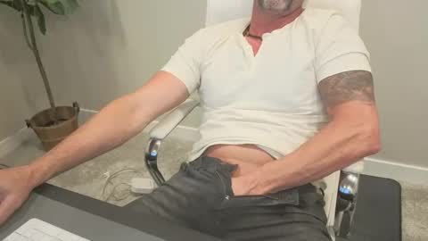 Snapshot of ds0574 chatting on September 9, 1:05 am D Ship online show from September 9, 1:05 am