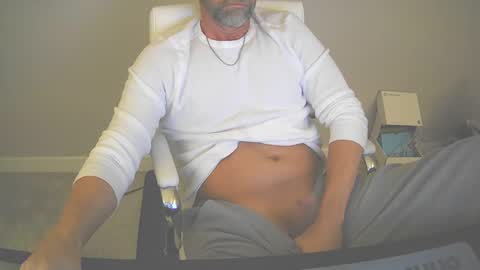 Snapshot of ds0574 chatting on January 6, 3:40 pm D Ship online show from January 6, 3:40 pm