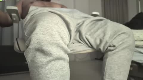 dude31517 online show from March 29, 11:05 pm