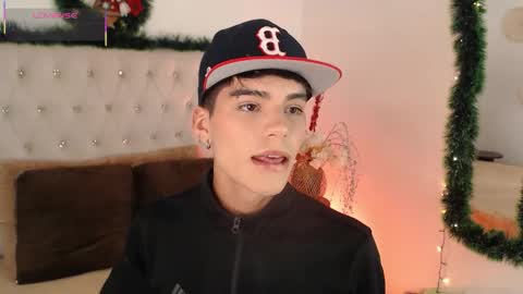 Dulcey online show from December 14, 4:30 am