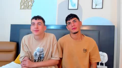 Thomas and Noah online show from March 25, 11:25 am