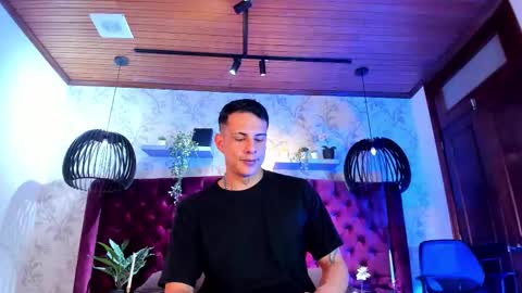 Dustin Sonne online show from November 30, 4:14 am