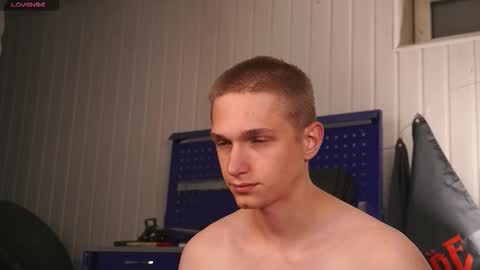 Dustyn online show from September 17, 5:14 pm