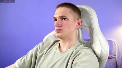 Dustyn online show from March 2, 6:35 pm